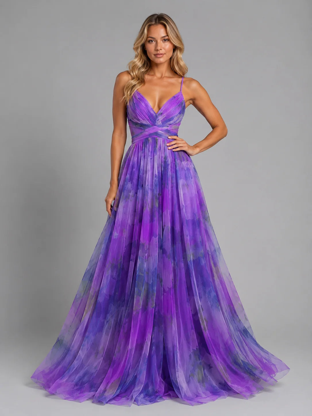Women’s Floral V-Neck Maxi Dress – Flowing Silhouette