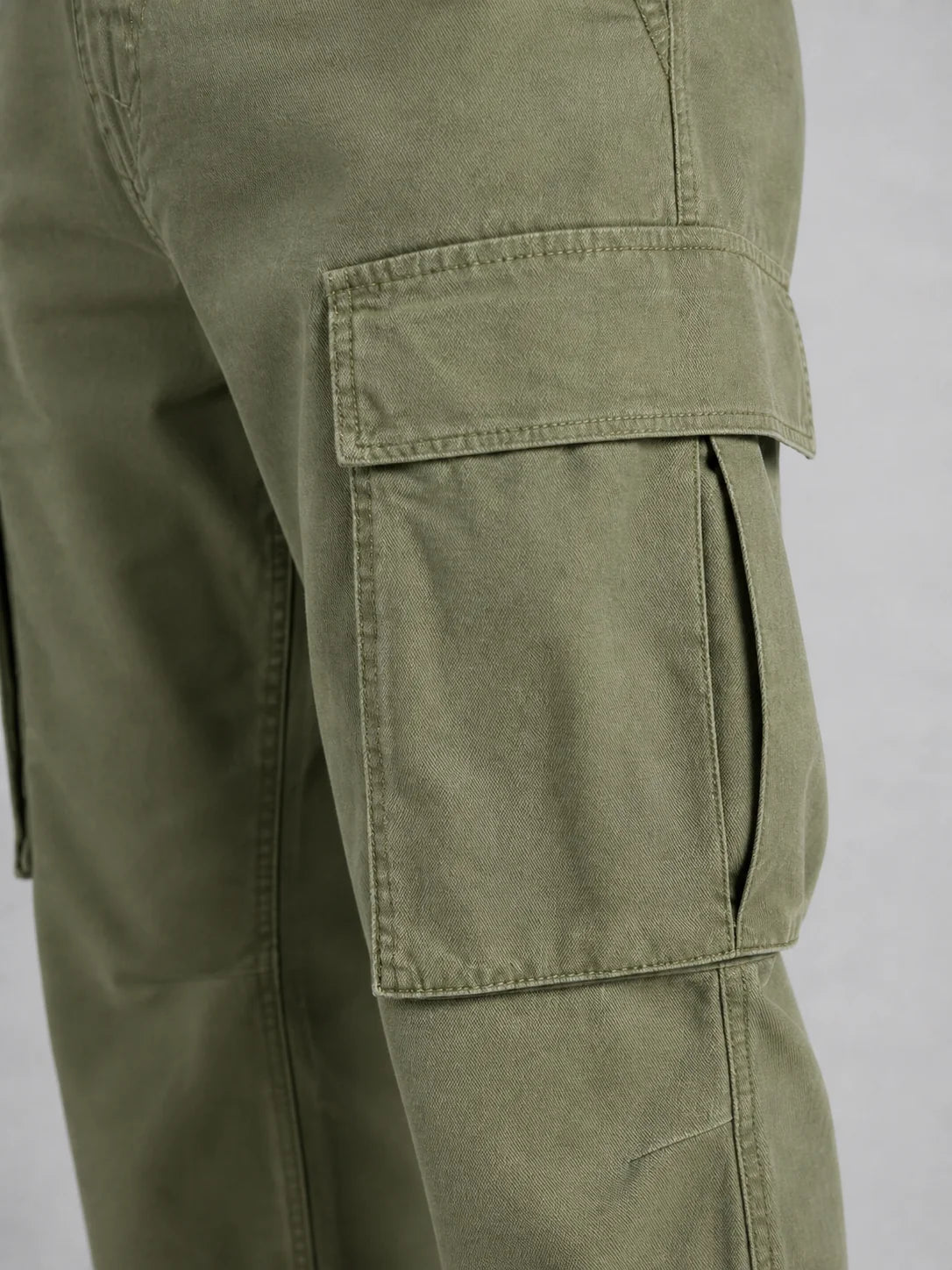 Men’s Relaxed Fit Cargo Trousers – Everyday Utility Style